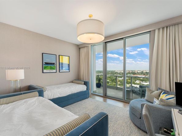 2627 S Bayshore Dr 2801, Miami FL 33133