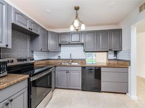 875 NE 195th St 112, Miami FL 33179