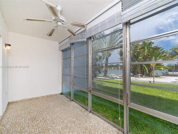 875 NE 195th St 112, Miami FL 33179