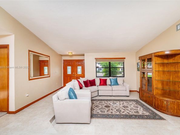 10421 SW 146th Pl, Miami FL 33186