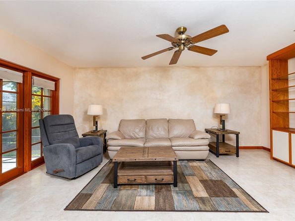 10421 SW 146th Pl, Miami FL 33186