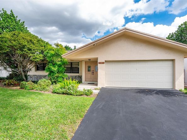10421 SW 146th Pl, Miami FL 33186