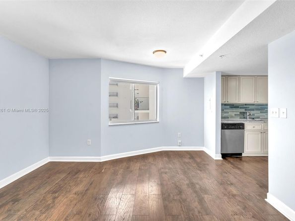 280 SW 20th Rd 904, Miami FL 33129