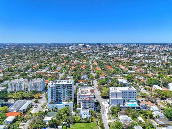 280 SW 20th Rd 904, Miami FL 33129