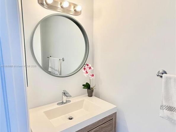 1800 Sunset Harbour Dr 2005, Miami Beach FL 33139