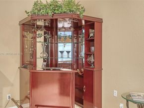 1048 NW 110th Ln, Coral Springs FL 33071