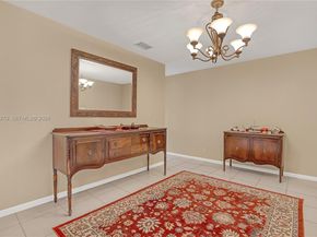 1048 NW 110th Ln, Coral Springs FL 33071