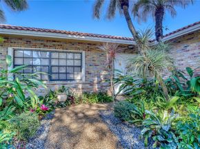 1048 NW 110th Ln, Coral Springs FL 33071