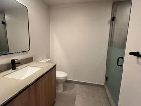 121 NE 5th st 3400, Miami FL 33132