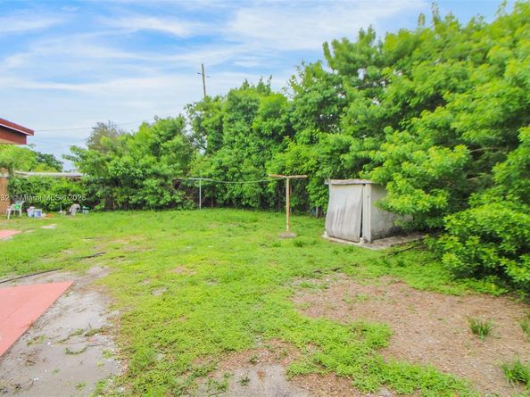 8330 NW 33rd Ave, Miami FL 33147