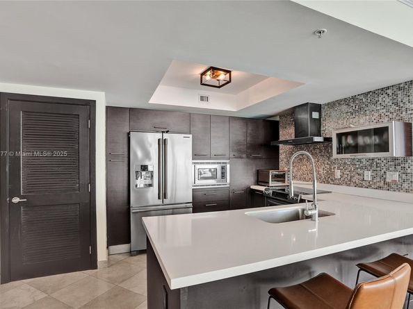 150 Sunny Isles Blvd 11601, Sunny Isles Beach FL 33160