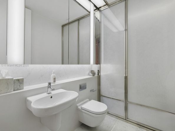 3315 Collins Ave 10B, Miami Beach FL 33140