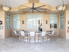 16101 Emerald Estates Dr 250, Weston FL 33331