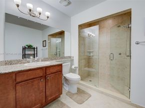 16101 Emerald Estates Dr 250, Weston FL 33331