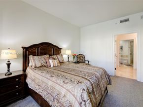 16101 Emerald Estates Dr 250, Weston FL 33331