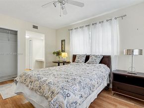 1000 Hillcrest Ct 215, Hollywood FL 33021