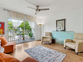 1000 Hillcrest Ct 215, Hollywood FL 33021