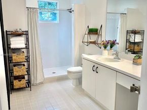 20775 NW 1st St, Pembroke Pines FL 33029