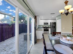 2888 NW 99th Ter, Sunrise FL 33322