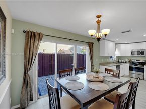 2888 NW 99th Ter, Sunrise FL 33322