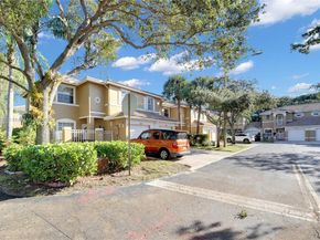 2888 NW 99th Ter, Sunrise FL 33322
