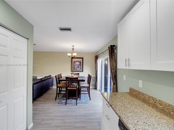 2888 NW 99th Ter, Sunrise FL 33322