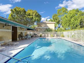 2888 NW 99th Ter, Sunrise FL 33322