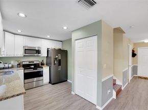 2888 NW 99th Ter, Sunrise FL 33322