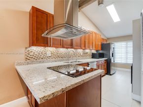 10760 Hickory Ave, Pembroke Pines FL 33026