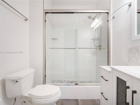 10760 Hickory Ave, Pembroke Pines FL 33026