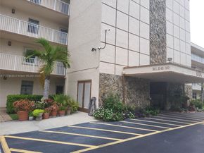 1024 SE 4th Ave 403, Dania Beach FL 33004
