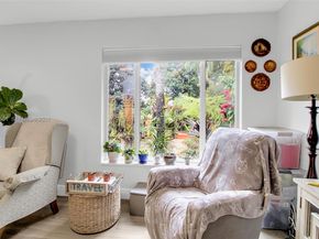 6250 SW 19th St, Miami FL 33155