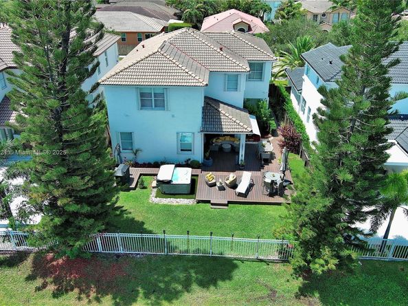 11257 NW 78th St, Doral FL 33178