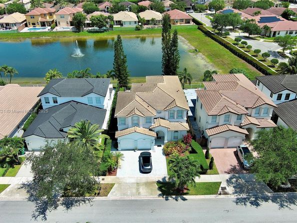 11257 NW 78th St, Doral FL 33178