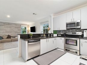 11257 NW 78th St, Doral FL 33178