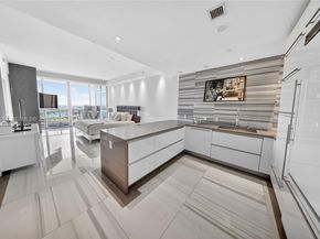 1100 Biscayne Blvd 5306, Miami FL 33132