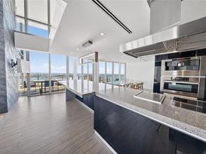 1100 Biscayne Blvd 5306, Miami FL 33132