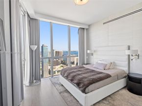 1100 Biscayne Blvd 5306, Miami FL 33132