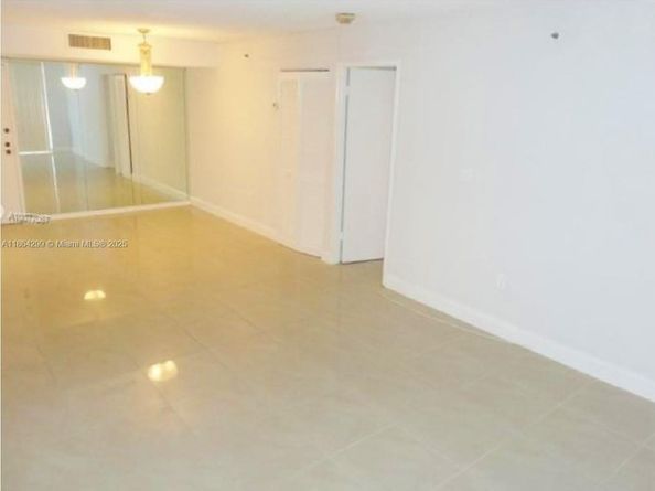 Undisclosed Address #A11864299, Sunny Isles Beach FL 33160
