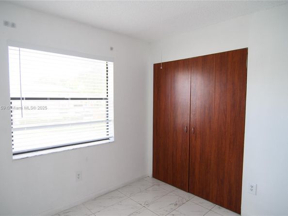 20825 NE 8th Ct 20319, Miami FL 33179