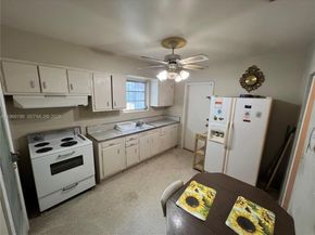 812 Columbus Blvd, Coral Gables FL 33134