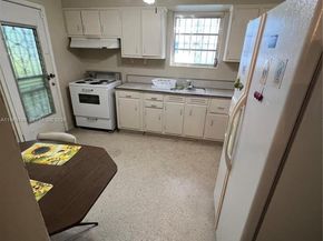 812 Columbus Blvd, Coral Gables FL 33134