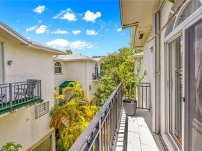 2850 Coconut Ave 15, Miami FL 33133