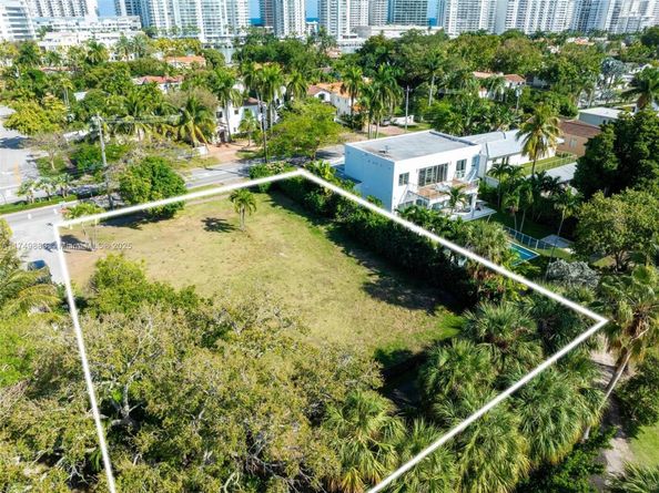 6060 La Gorce Dr, Miami Beach FL 33140