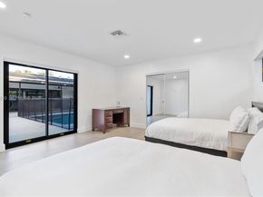 8201 SW 151st St, Palmetto Bay FL 33158