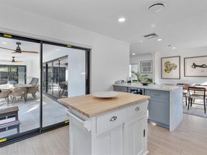 8201 SW 151st St, Palmetto Bay FL 33158