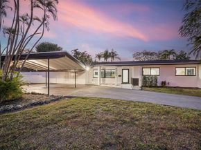 8201 SW 151st St, Palmetto Bay FL 33158