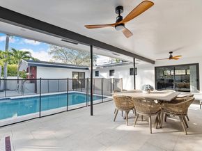 8201 SW 151st St, Palmetto Bay FL 33158