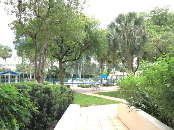 1000 Sain Charles Place 604, Pembroke Pines FL 33026