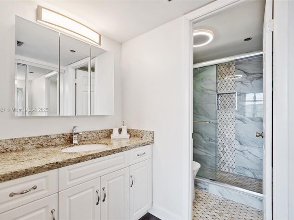 1000 Sain Charles Place 604, Pembroke Pines FL 33026